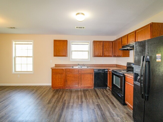 Photo - Great Location! 4 Bedroom Home Close to Downtown Pulaski