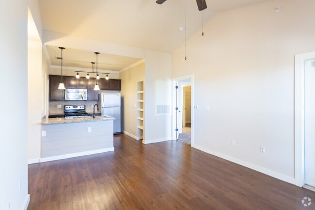 1HAB 1BA 607 ft²
