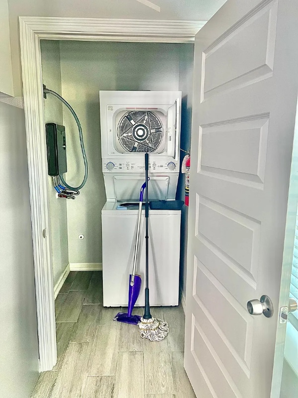 Photo - 1201 W Heritage Dr