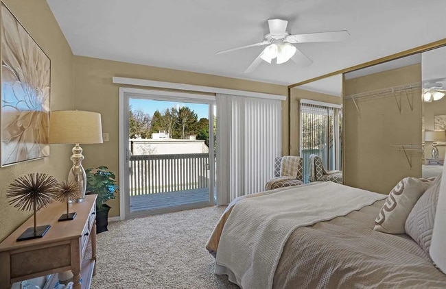 Photo - 5351 Springdale Ave