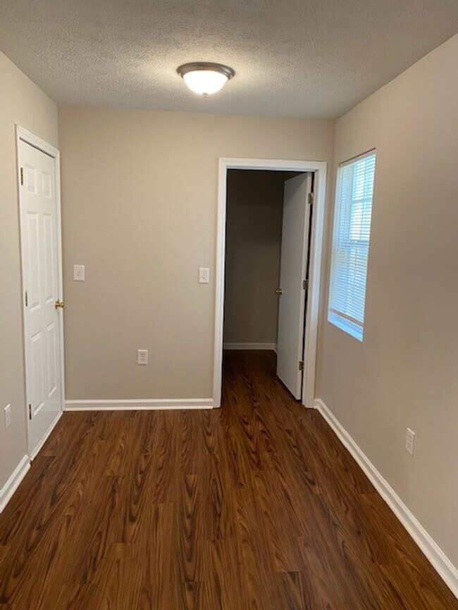 Photo - Cute Two Bedroom/1.5 Bath Close to Downtown Villa Rica