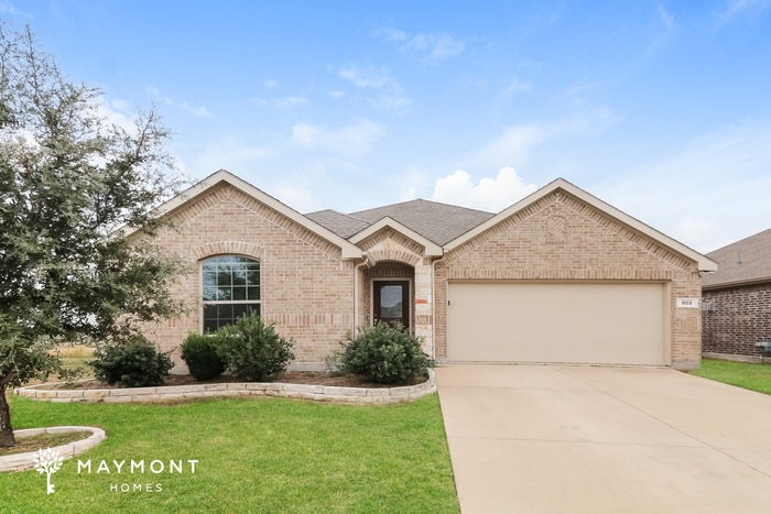 Photo - 803 Silverbell St