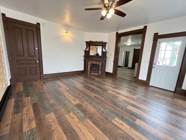 Photo - Newly Renovated Ground Floor 1 Bed Apartment!