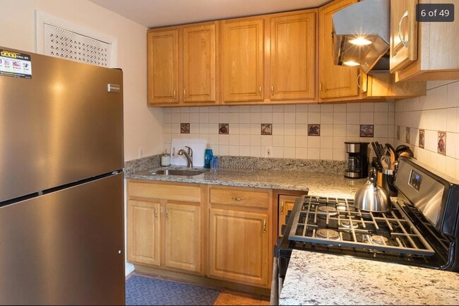 Photo - 10 Saddlewood Ct