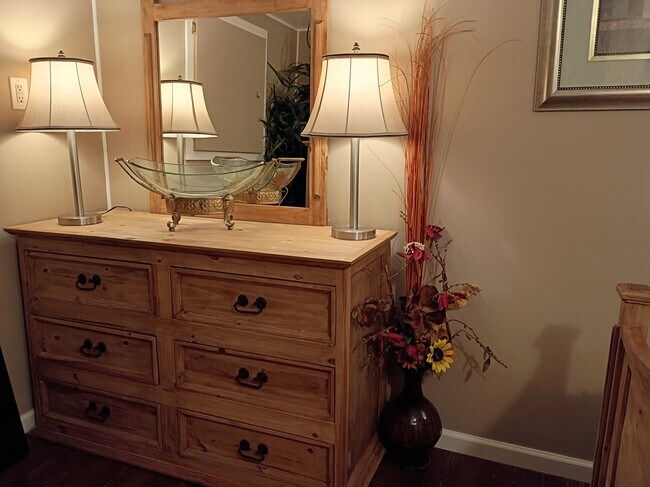 Photo - 5070 Fenwood Dr