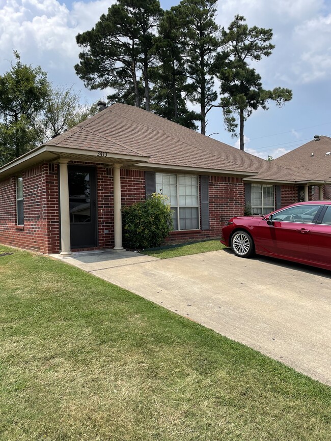 3413 Rice - 3413 Rice St