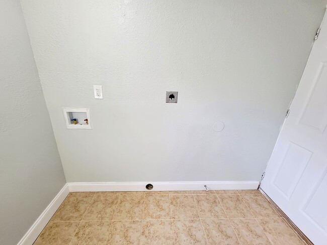 Photo - Irresistible Single Family Home | 3 BR/2BA | In Jacksonville