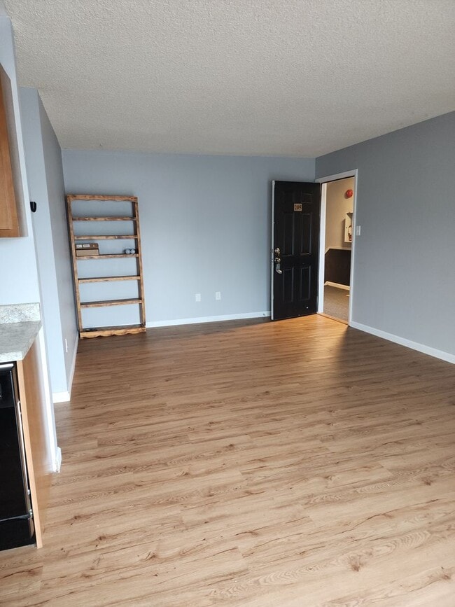 Photo - Myers Court Unit Myers3306 205