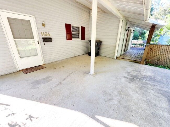 Photo - 2 Bedroom house near Mileground - Available 05/20/2026