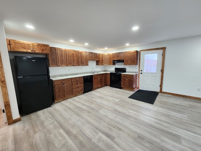 Building Photo - 153 Clark Rd Unit A