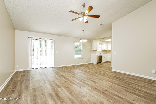 Photo - 1878 Shannon Lake Dr