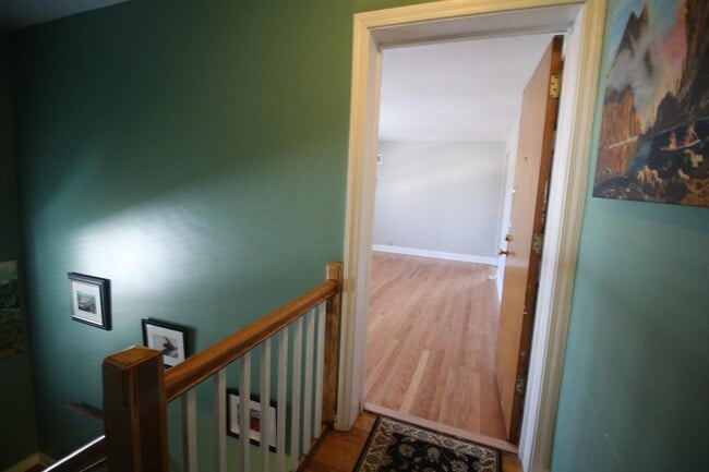 Photo - 2901 W Farragut Ave