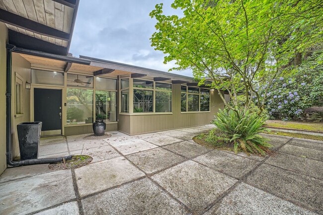 Photo - 4Bd/3.5Ba Medina House