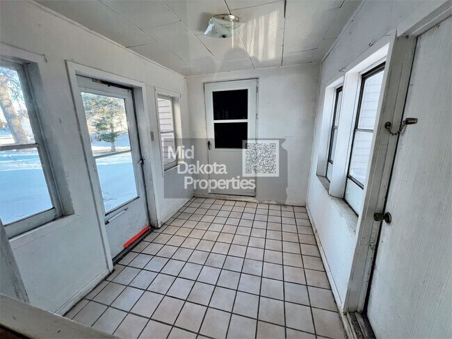 Photo - 510 E Maple-2 bedroom house