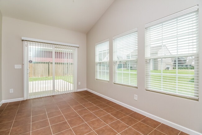 Photo - 3013 Haviland Way