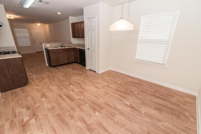 Photo - 2915 Aspen Mdw