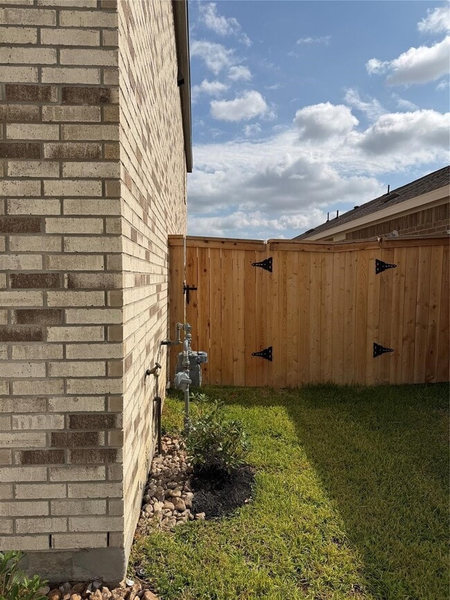 Photo - 16718 Spotted Oak Dr