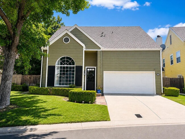 Building Photo - Beautiful Woodward Park 3/3 in Gated Community
