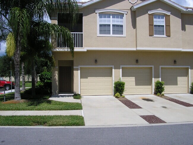 Photo - 3405 Parkridge Cir Unit 3405