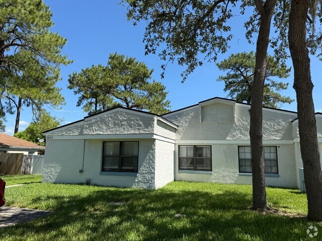 Building Photo - 3/2 Minutes From UCF Rental