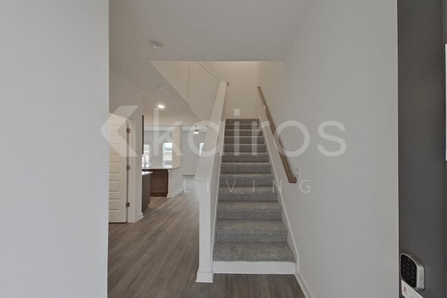 Photo - 6131 Taramore Ln NW