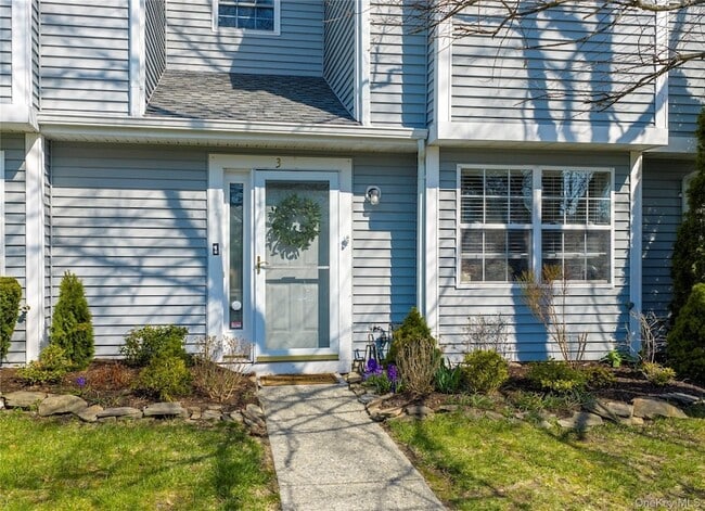 Photo - 3 Evergreen Way