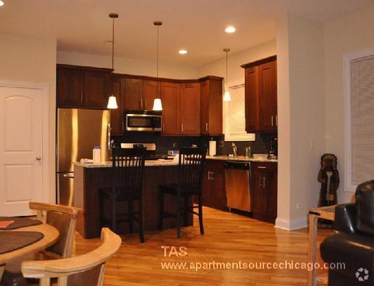 Building Photo - 2328 N Greenview Ave Unit 1 Rental
