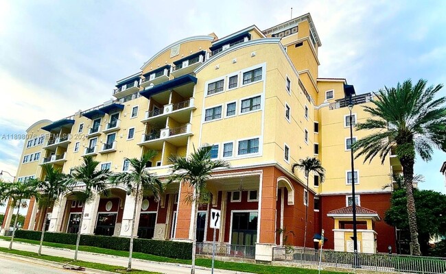 Building Photo - 8390 SW 72nd Ave Unit 421