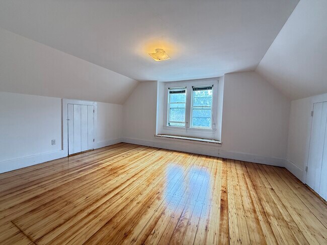 Building Photo - 57 Rindge Ave Unit 1