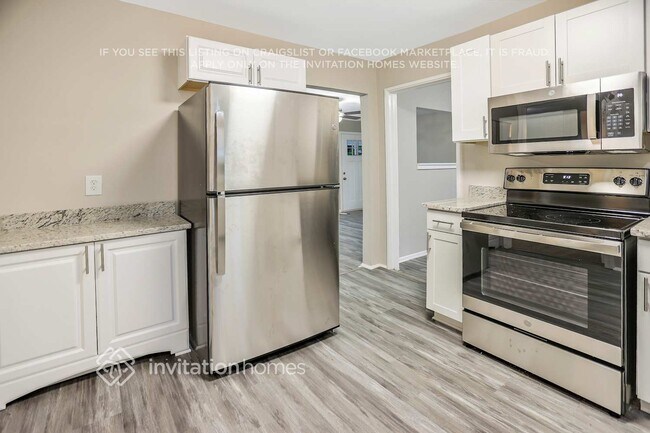 3473 Pinehill Dr