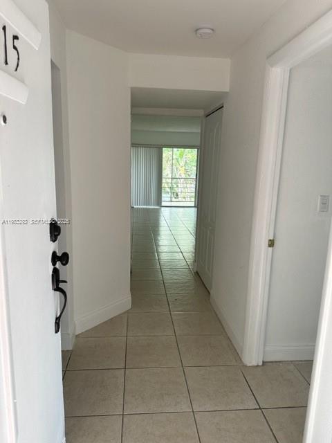 Photo - 4255 N University Dr Unidad 215