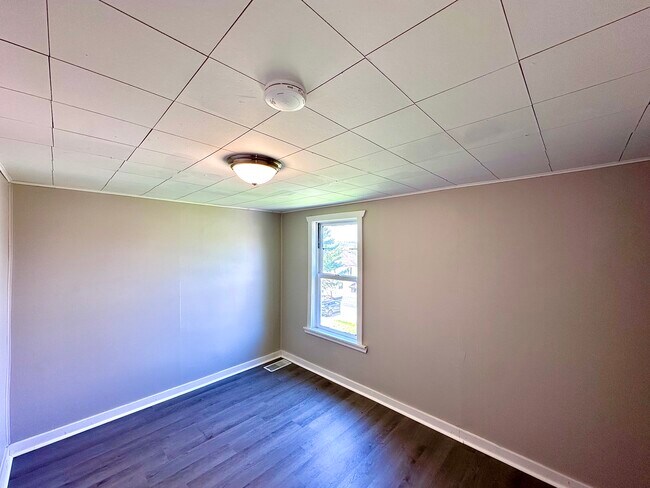 Photo - 831 Morton St