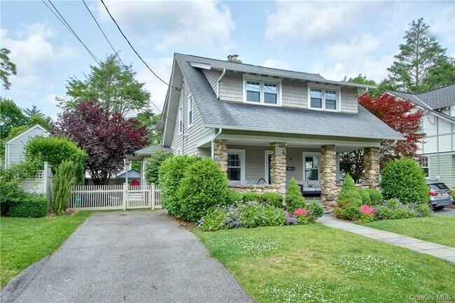 Photo - 18 Elmwood Ave