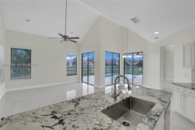 980 Woodland Ave