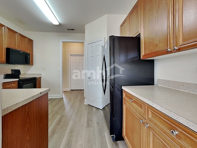 Photo - 112 Spalding Ln