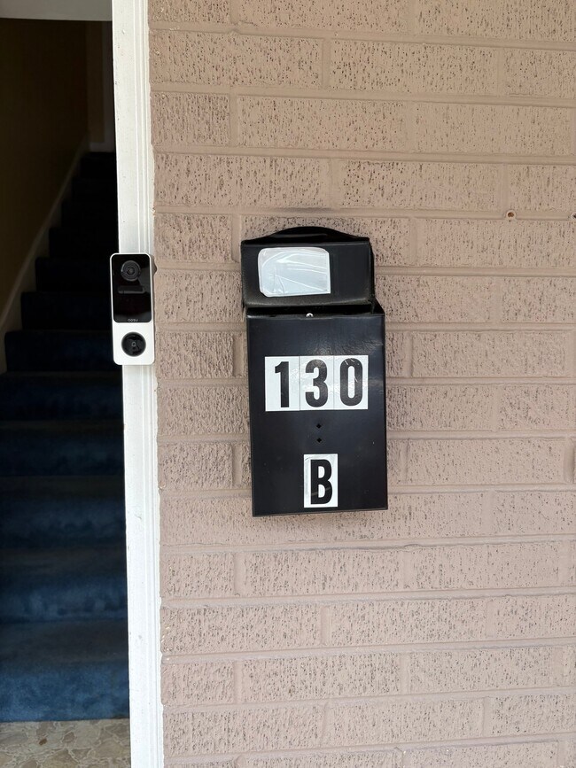 Photo - 130 Robinson Alley Unit B