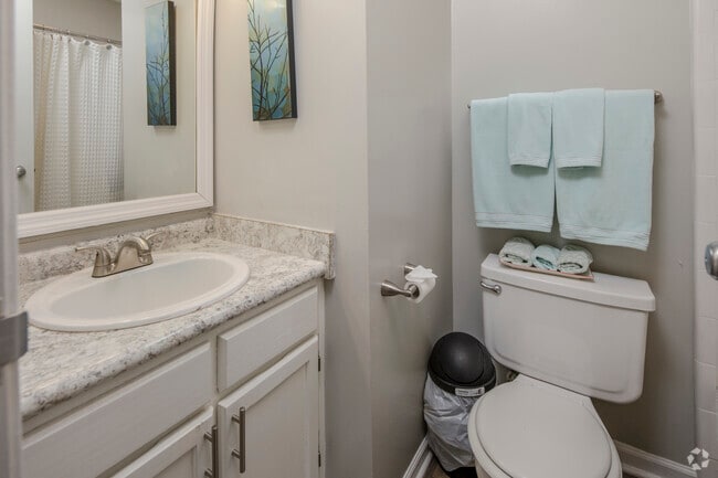 Model - 2BR, 2BA - 928SF - Primary Bathroom