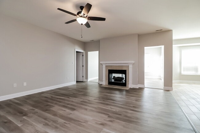 Photo - 152 Colson Dr