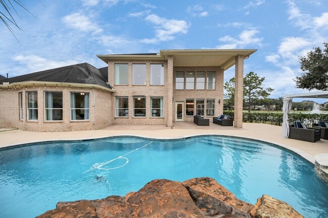 Building Photo - 7014 Monarch Lake Ln