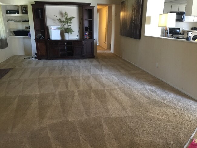 Photo - 936 E Collins Ave