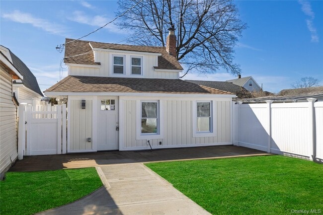 Building Photo - 237 Porterfield Pl