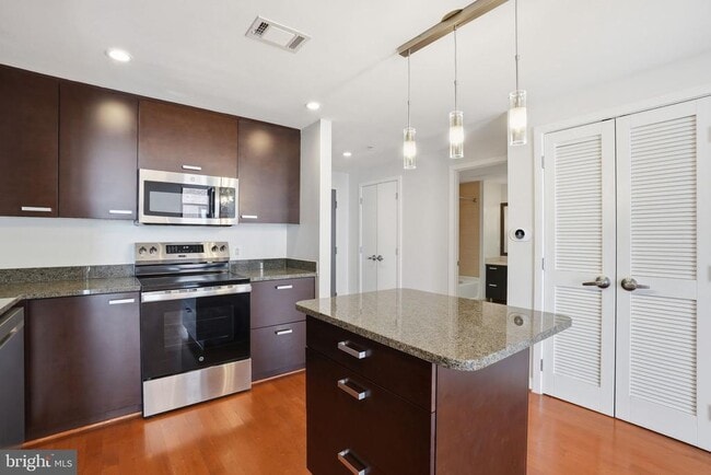 Photo - 1010 Massachusetts Ave NW Unit 812