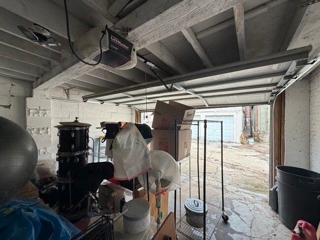 Photo - 1328 W Lombard St