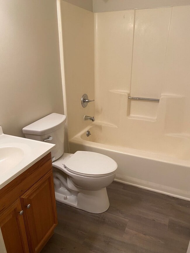 Photo - Nice Two Bedroom Apartment for Rent near BRCC