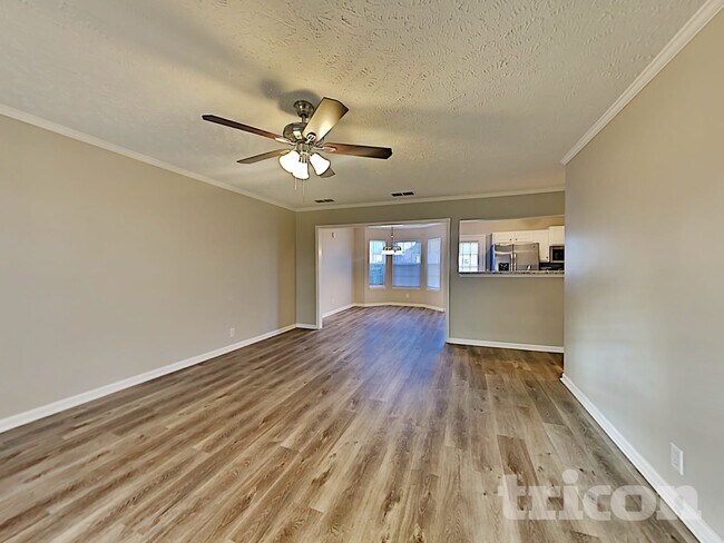 Photo - 4924 Nina Marie Ave