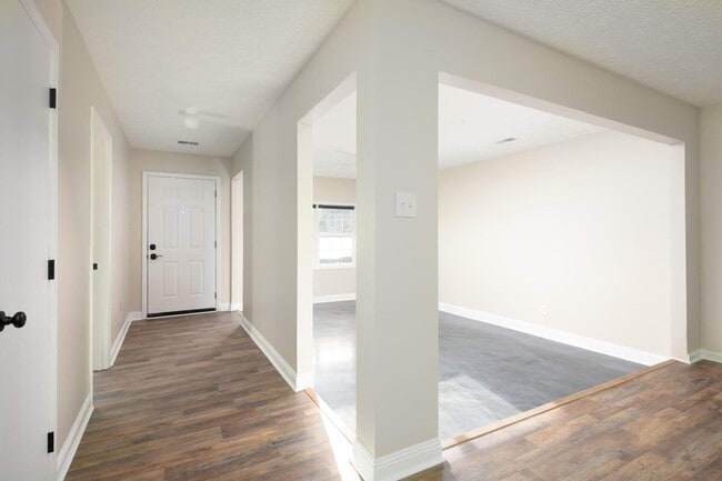 Photo - 1470 Vintage Cir