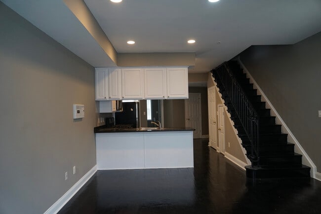 Building Photo - 1804 New Jersey Ave NW Rental