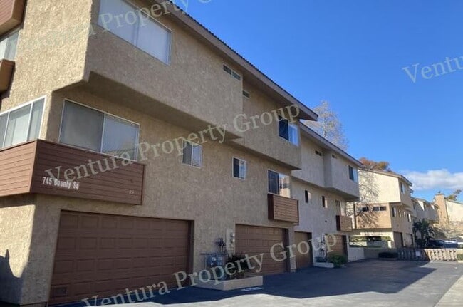 Photo - "COMING SOON - Spacious 2-Bed Townhouse in Ventura's Heart!" Unidad #24
