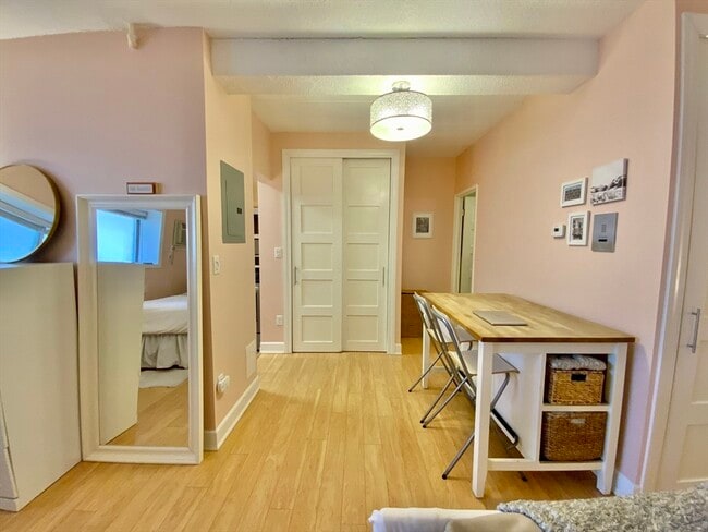 Photo - 995 Massachusetts Ave Unidad 106