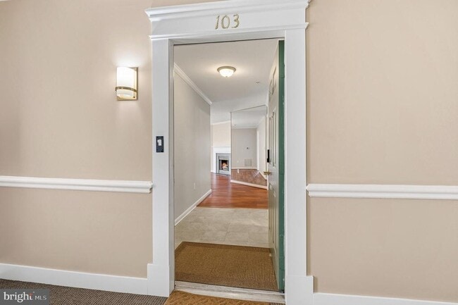 Photo - 9060 Gracious End Ct Unidad 103